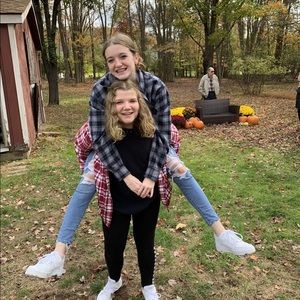 Meet your Posher, Alexandra